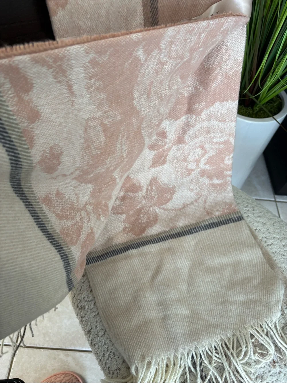 Made in Italy Cream & Blush Decorative Throw Blanket